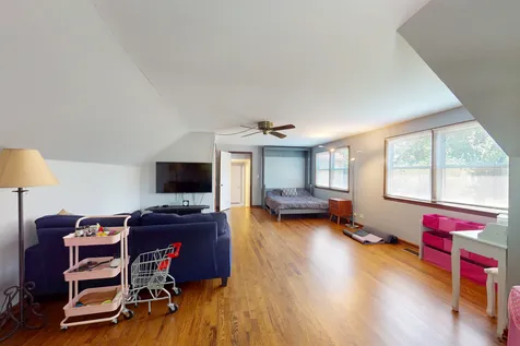 315 East Reseda Parkway Palatine IL 60067