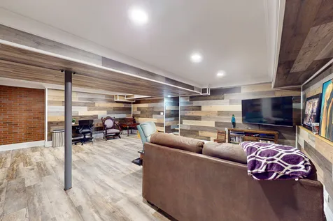 315 East Reseda Parkway Palatine IL 60067