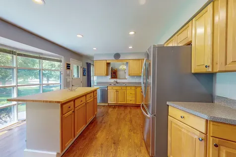 315 East Reseda Parkway Palatine IL 60067
