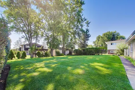 2505 East Mayfair Road Arlington Heights IL 60004
