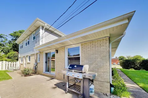 2505 East Mayfair Road Arlington Heights IL 60004
