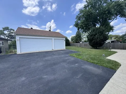 604 North Wilshire Drive Mount Prospect IL 60056
