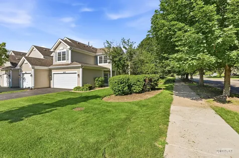 1809 Moore Court St. Charles IL 60174