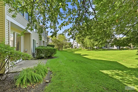 1809 Moore Court St. Charles IL 60174