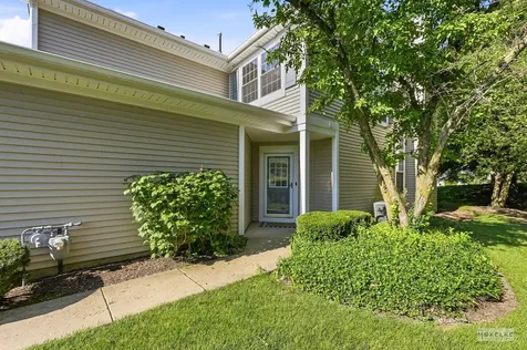 1809 Moore Court St. Charles IL 60174