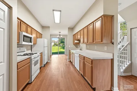 1809 Moore Court St. Charles IL 60174