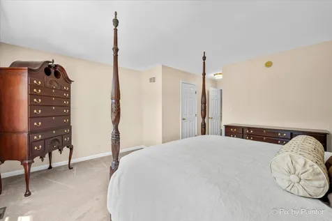 624 Daisy Lane Roselle IL 60172