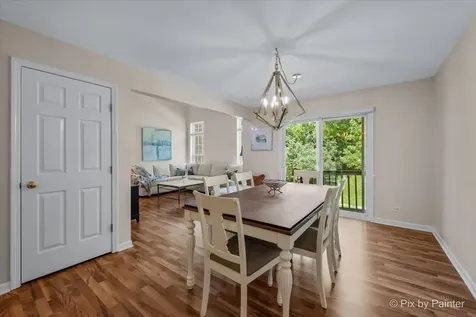 624 Daisy Lane Roselle IL 60172