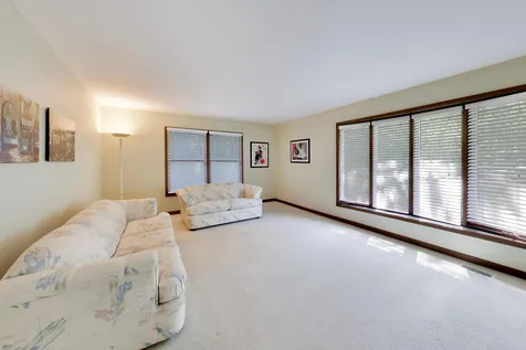839 Edgewood Court Highland Park IL 60035