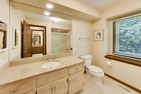 839 Edgewood Court Highland Park IL 60035