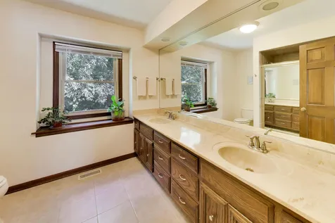 839 Edgewood Court Highland Park IL 60035