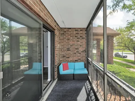 8124 West 169th Street Tinley Park IL 60477