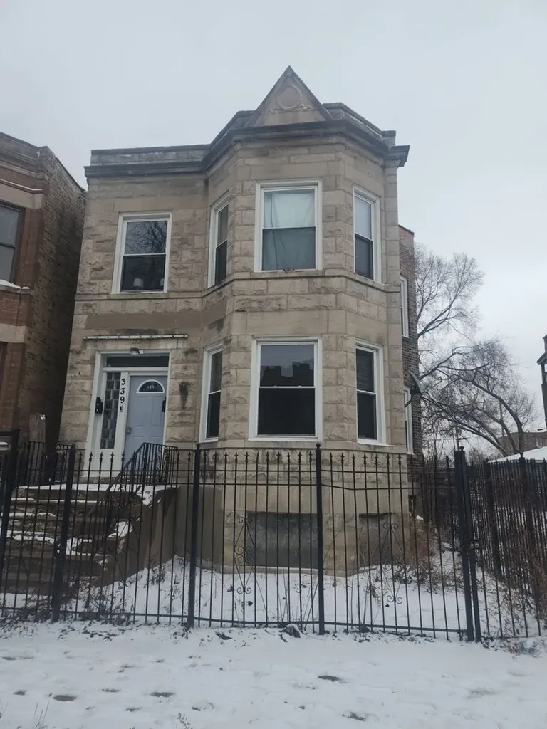 339 South Kilbourn Avenue Chicago IL 60624