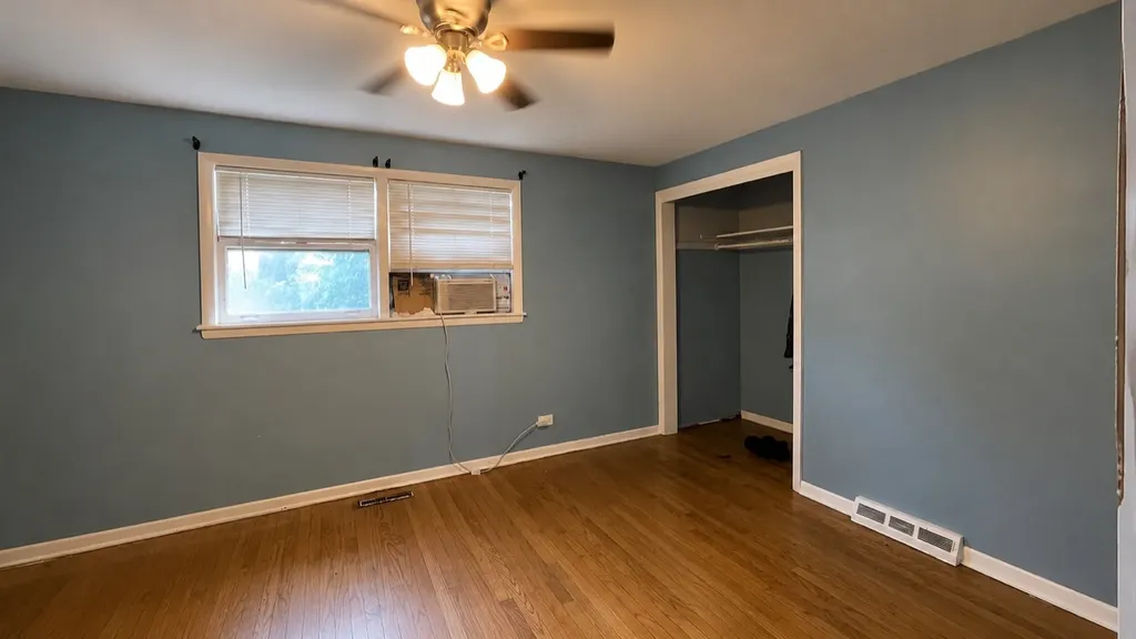 8635 South Burnham Avenue Chicago IL 60617