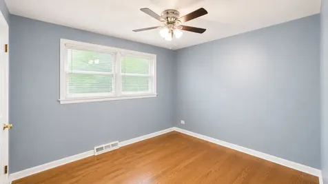 8635 South Burnham Avenue Chicago IL 60617