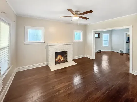 525 North Taylor Avenue Oak Park IL 60302