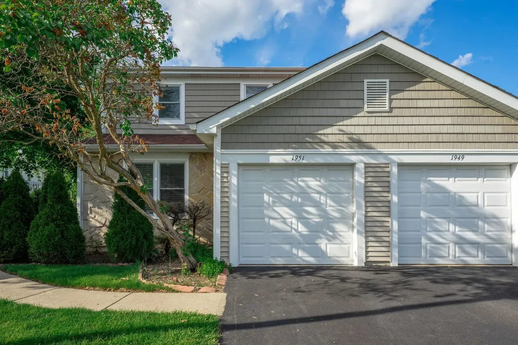 1951 Georgetown Lane Hoffman Estates IL 60169