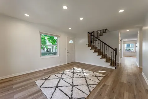 1951 Georgetown Lane Hoffman Estates IL 60169