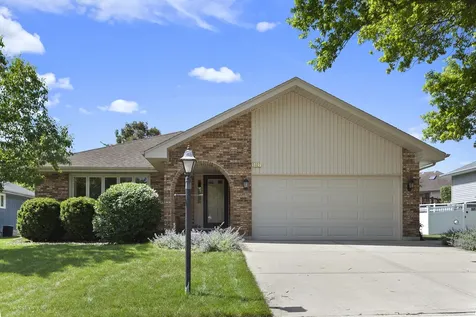 5327 Forest Trail Oak Forest IL 60452