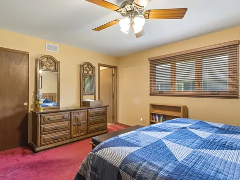 5327 Forest Trail Oak Forest IL 60452