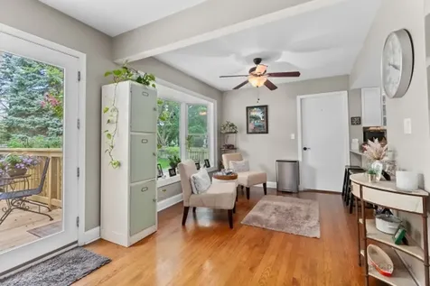 1305 Dancer Court Libertyville IL 60048