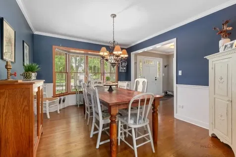 1305 Dancer Court Libertyville IL 60048