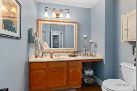 1305 Dancer Court Libertyville IL 60048
