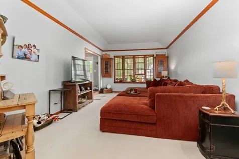 1305 Dancer Court Libertyville IL 60048