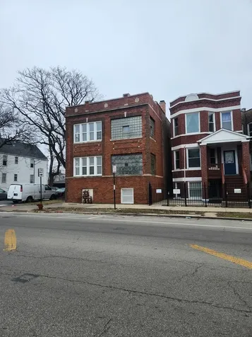 4355 West Le Moyne Street Chicago IL 60651