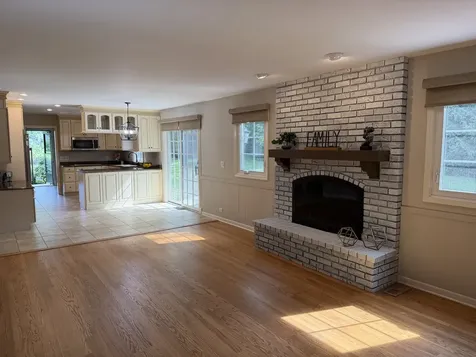 5 Tioga Trail Lake Barrington IL 60010