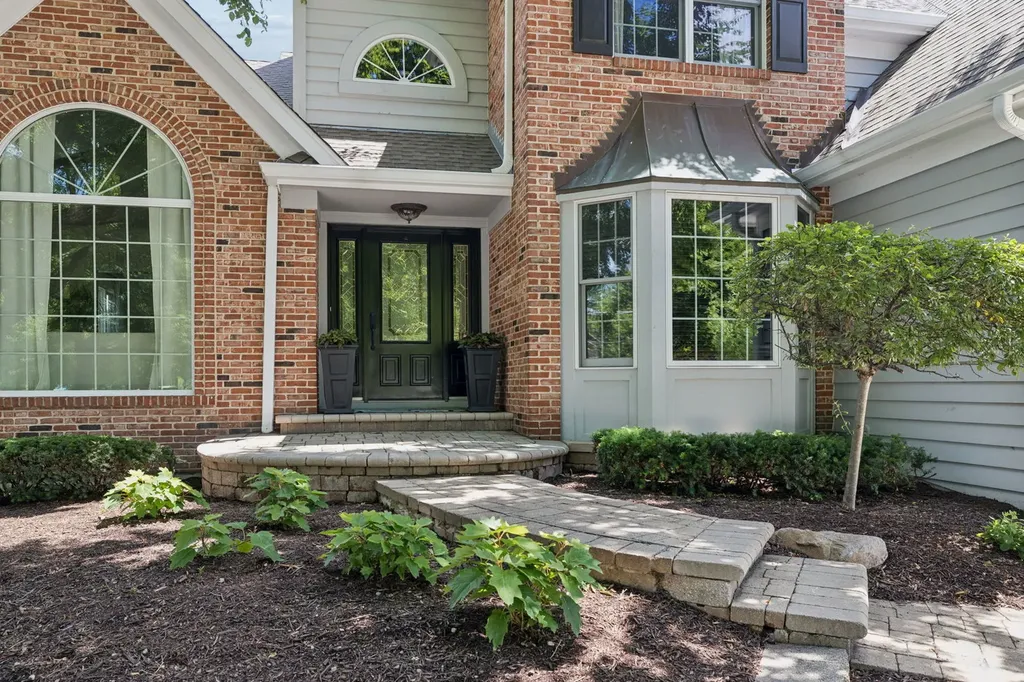 5401 Challen Place Downers Grove IL 60515