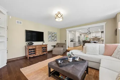 5401 Challen Place Downers Grove IL 60515
