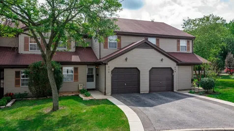 468 Minnesota Circle Carol Stream IL 60188
