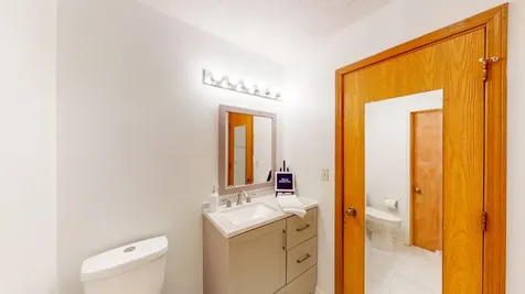 468 Minnesota Circle Carol Stream IL 60188