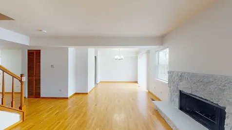 468 Minnesota Circle Carol Stream IL 60188