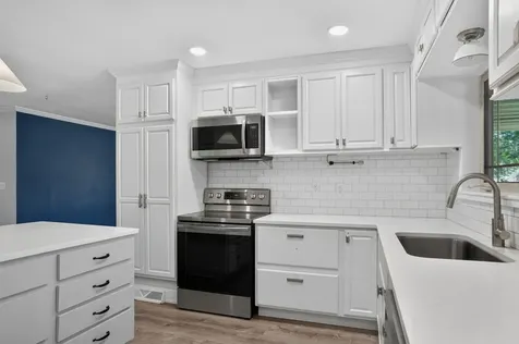 1004 South Division Street Mahomet IL 61853