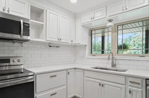 1004 South Division Street Mahomet IL 61853