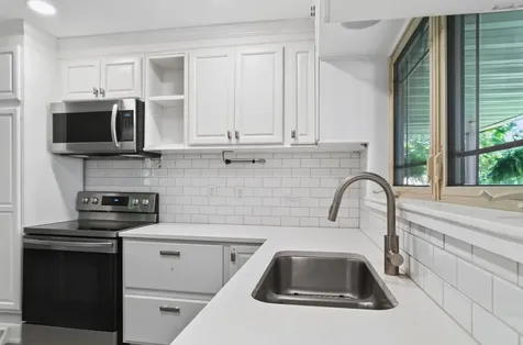 1004 South Division Street Mahomet IL 61853