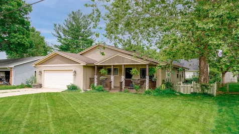 1004 South Division Street Mahomet IL 61853