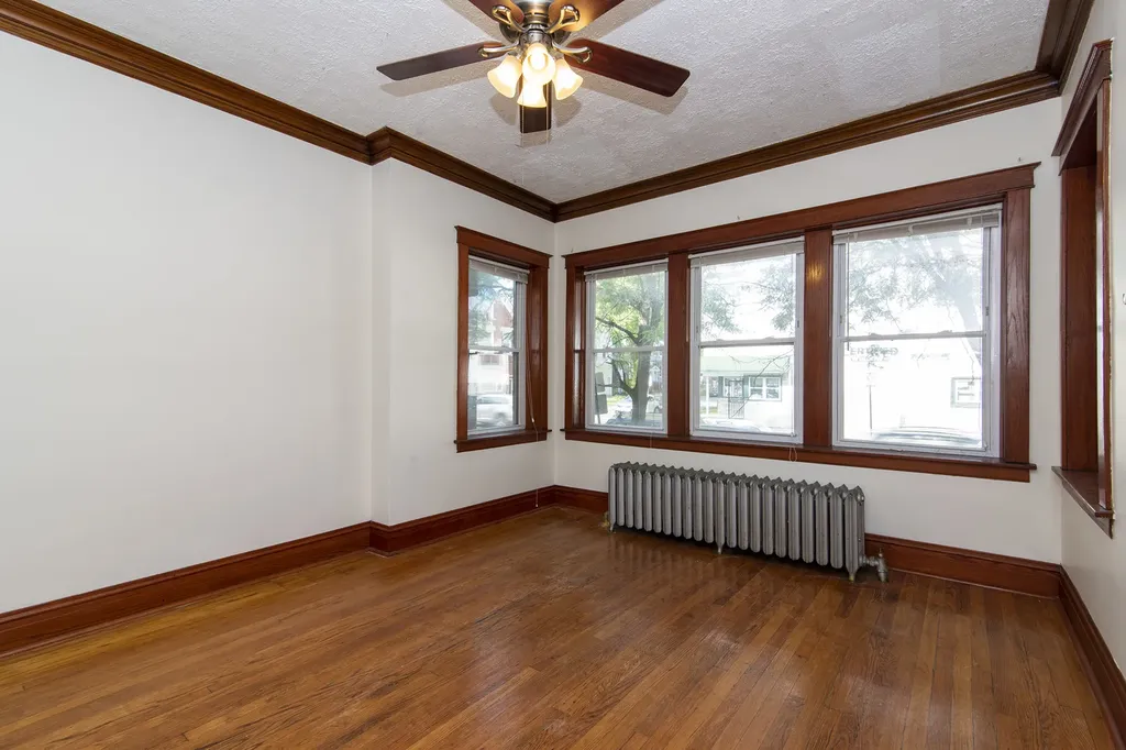 2837 North Central Park Avenue Chicago IL 60618