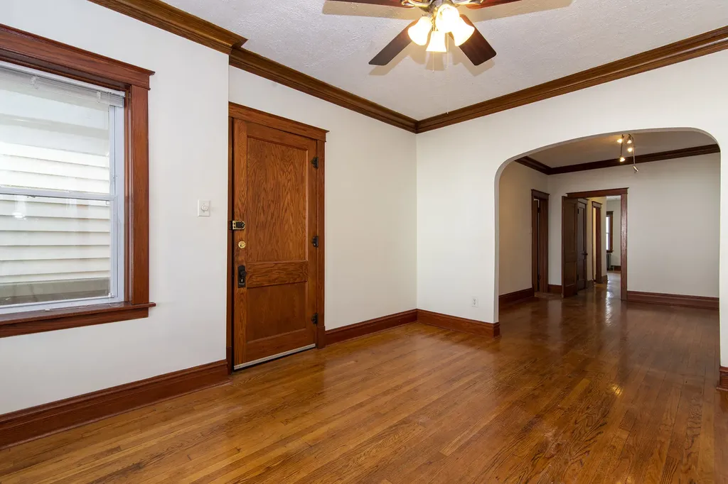 2837 North Central Park Avenue Chicago IL 60618