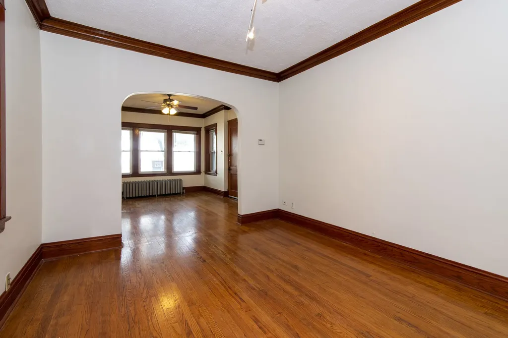 2837 North Central Park Avenue Chicago IL 60618