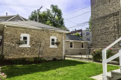 2837 North Central Park Avenue Chicago IL 60618