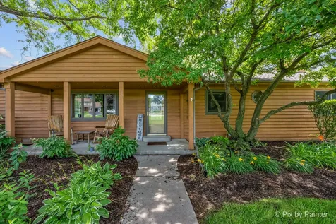 2116 North Pebble Drive Mchenry IL 60051