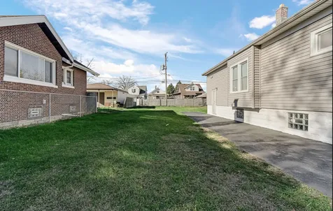 556 Forsythe Avenue Calumet City IL 60409