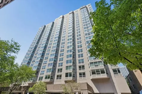 720 West Gordon Terrace Chicago IL 60613