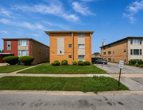 358 Yates Avenue Calumet City IL 60409
