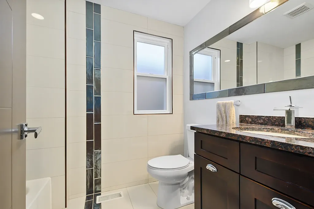 10459 South Troy Street Chicago IL 60655