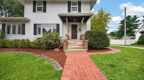 1605 East Taylor Street Bloomington IL 61701