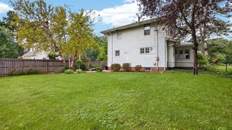 1605 East Taylor Street Bloomington IL 61701